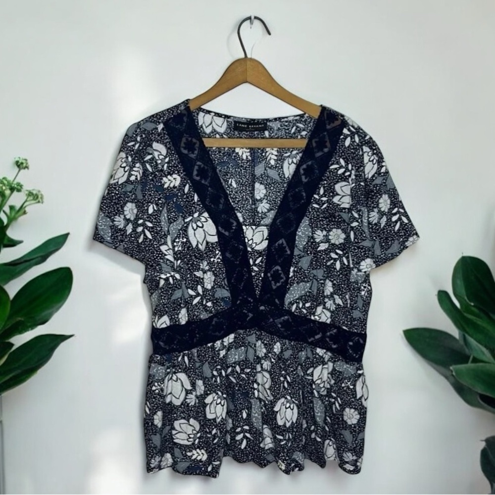 Lane Bryant Floral Lace Babydoll Peplum Top Size 14 Navy Blue Empire Waist
